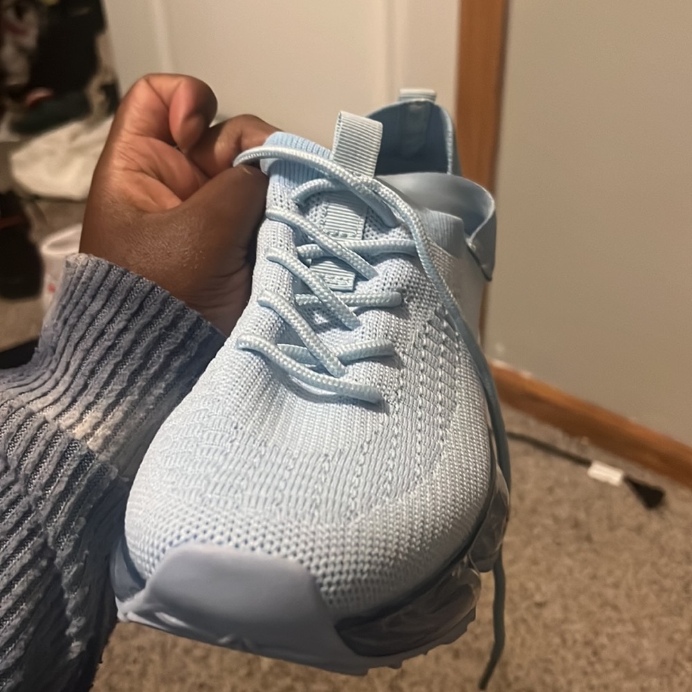 Comfortable And Is Very Easy To Put On - image 2